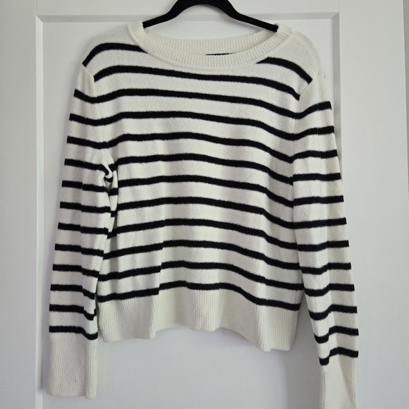 Banana Republic Striped Black and White Women's Medium Sweater - Picture 1 of 8